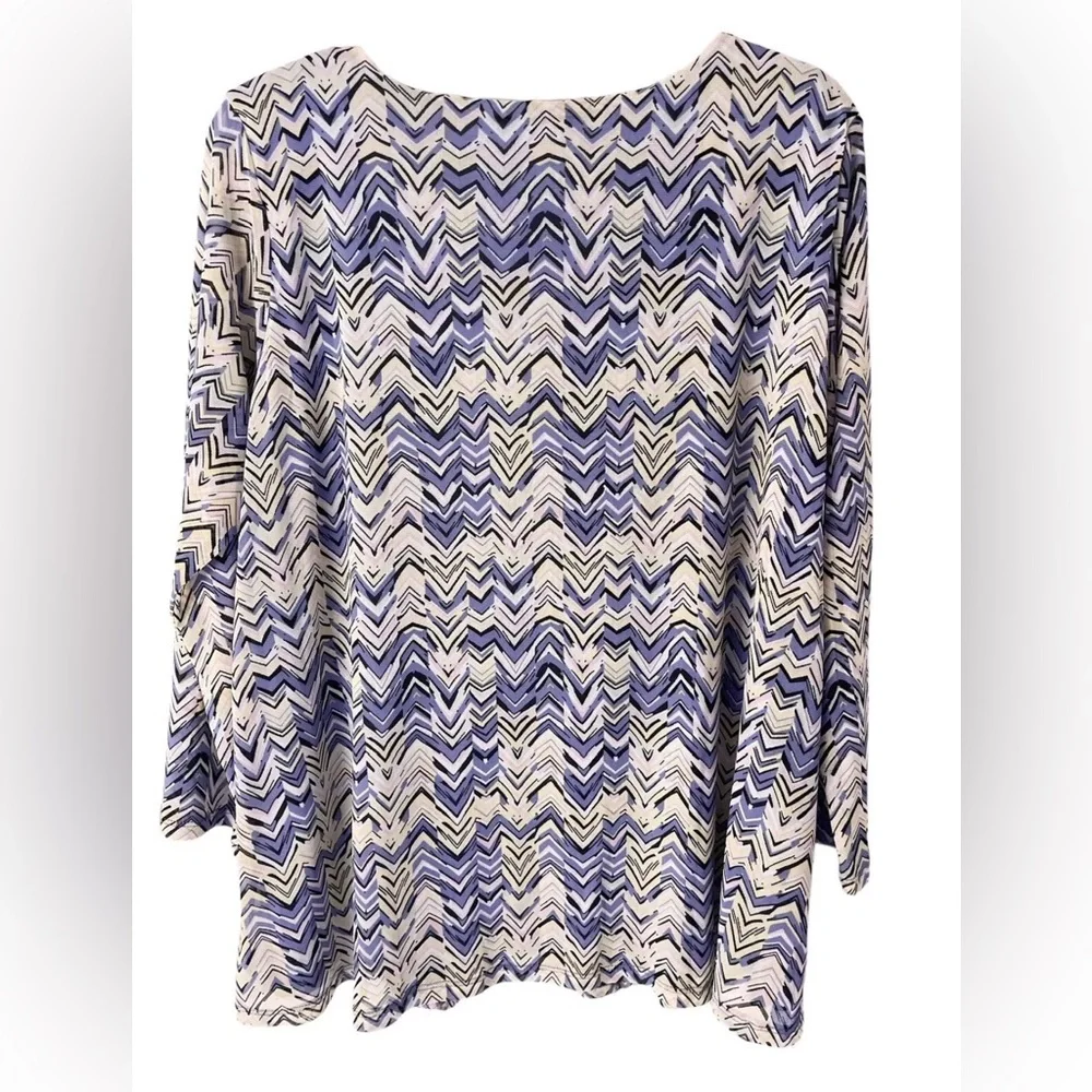 🚨New NOTATIONS Top Women's Chevron Print Scoop Neck Studded 3/4 Sleeves - Picture 4 of 5